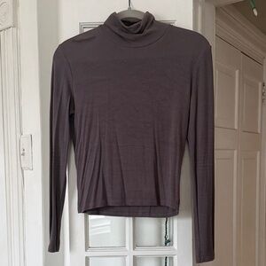 Long sleeve turtleneck top